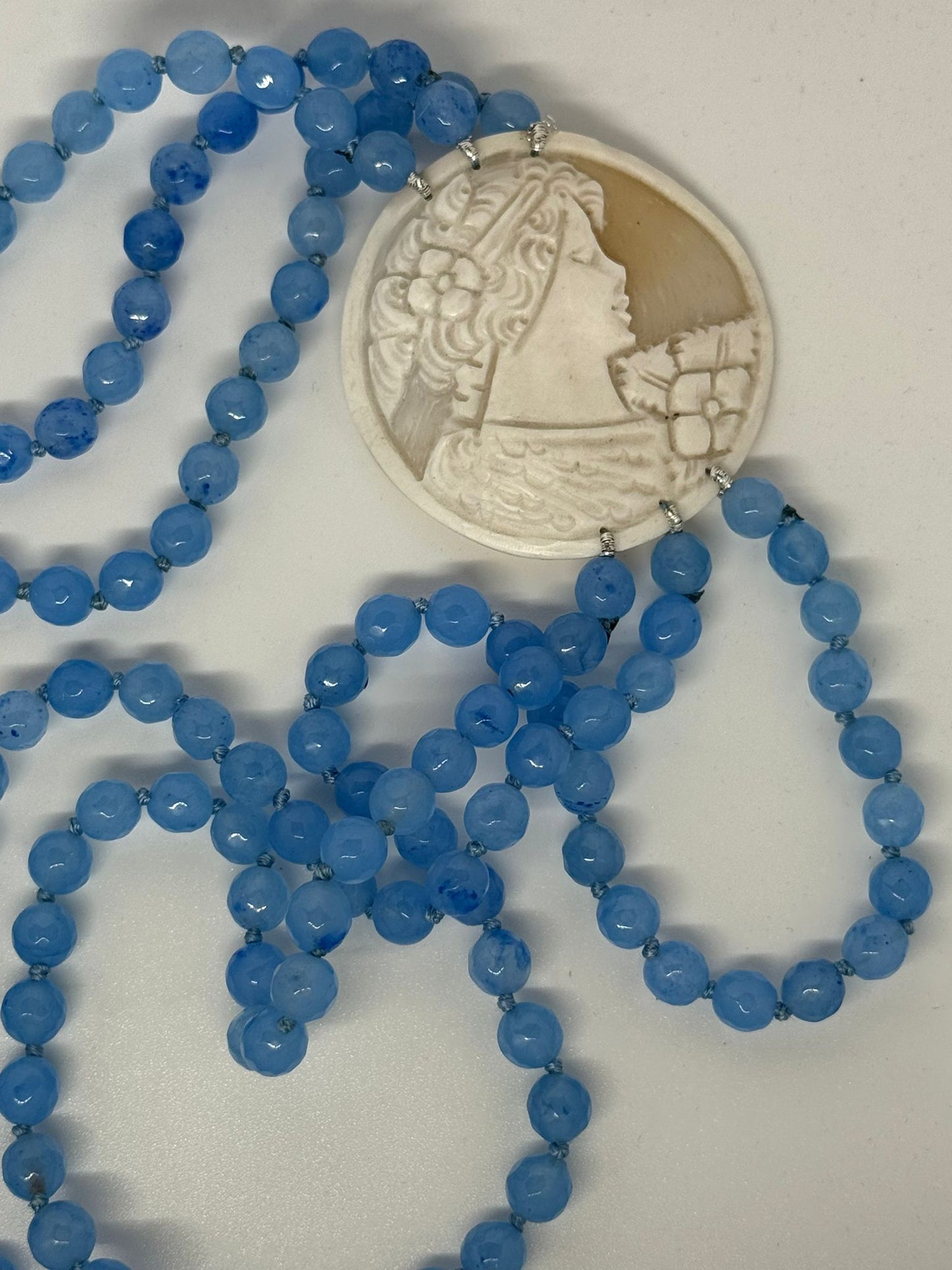 Collana agata blu e cammeo