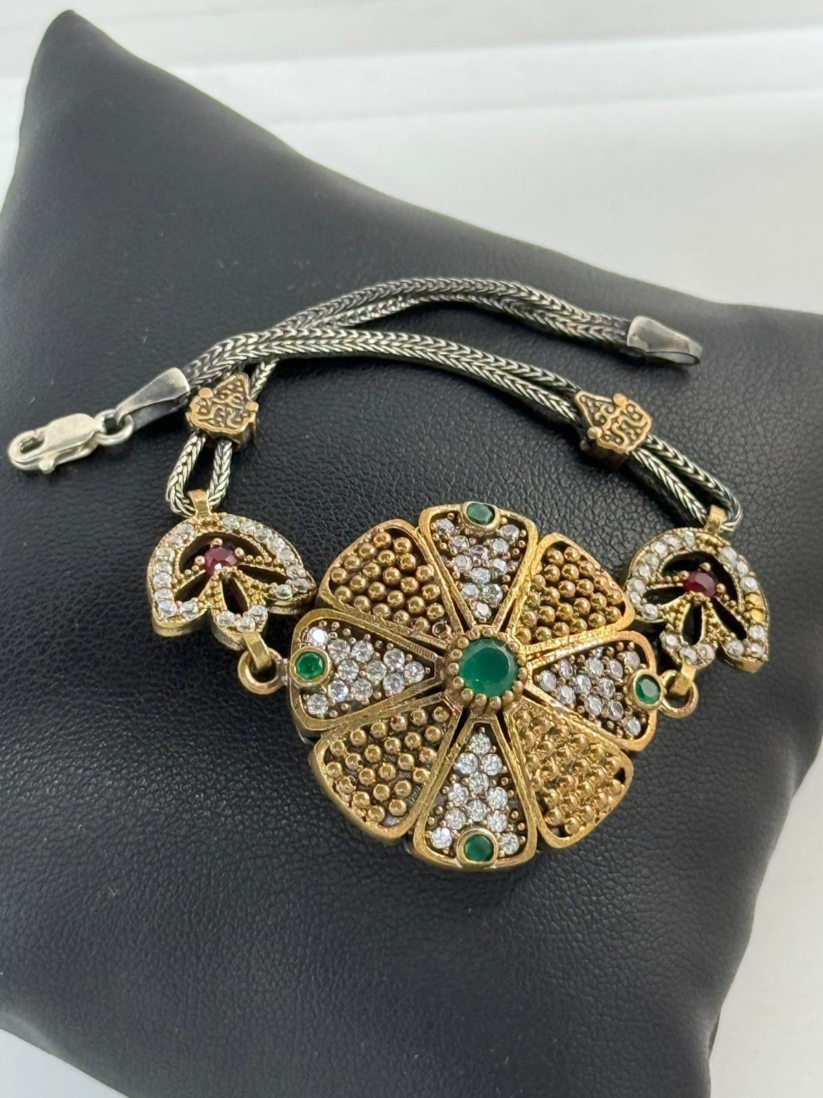 Bracciale Argento 925 Radice di Smeraldo Verde Design Floreale con Rubino – Pezzo Unico