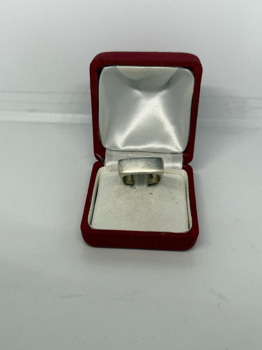 Anello fedina quadrata in argento 925