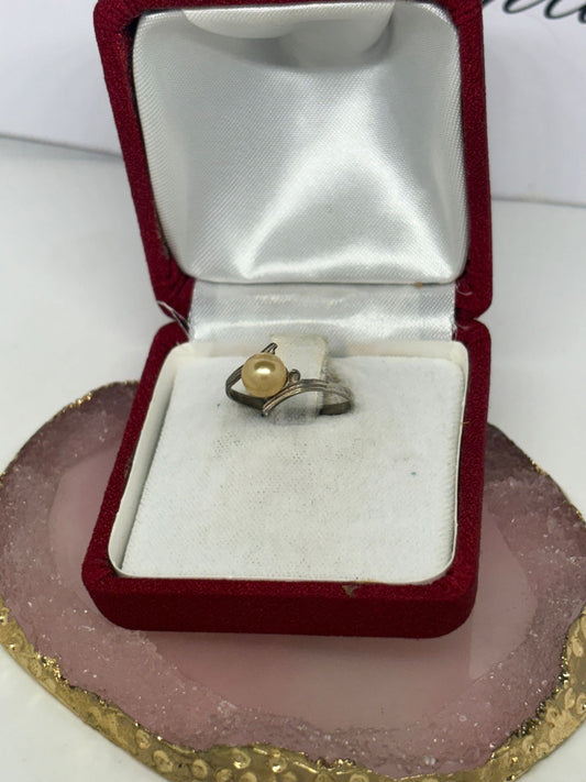 Anello perla in argento 835