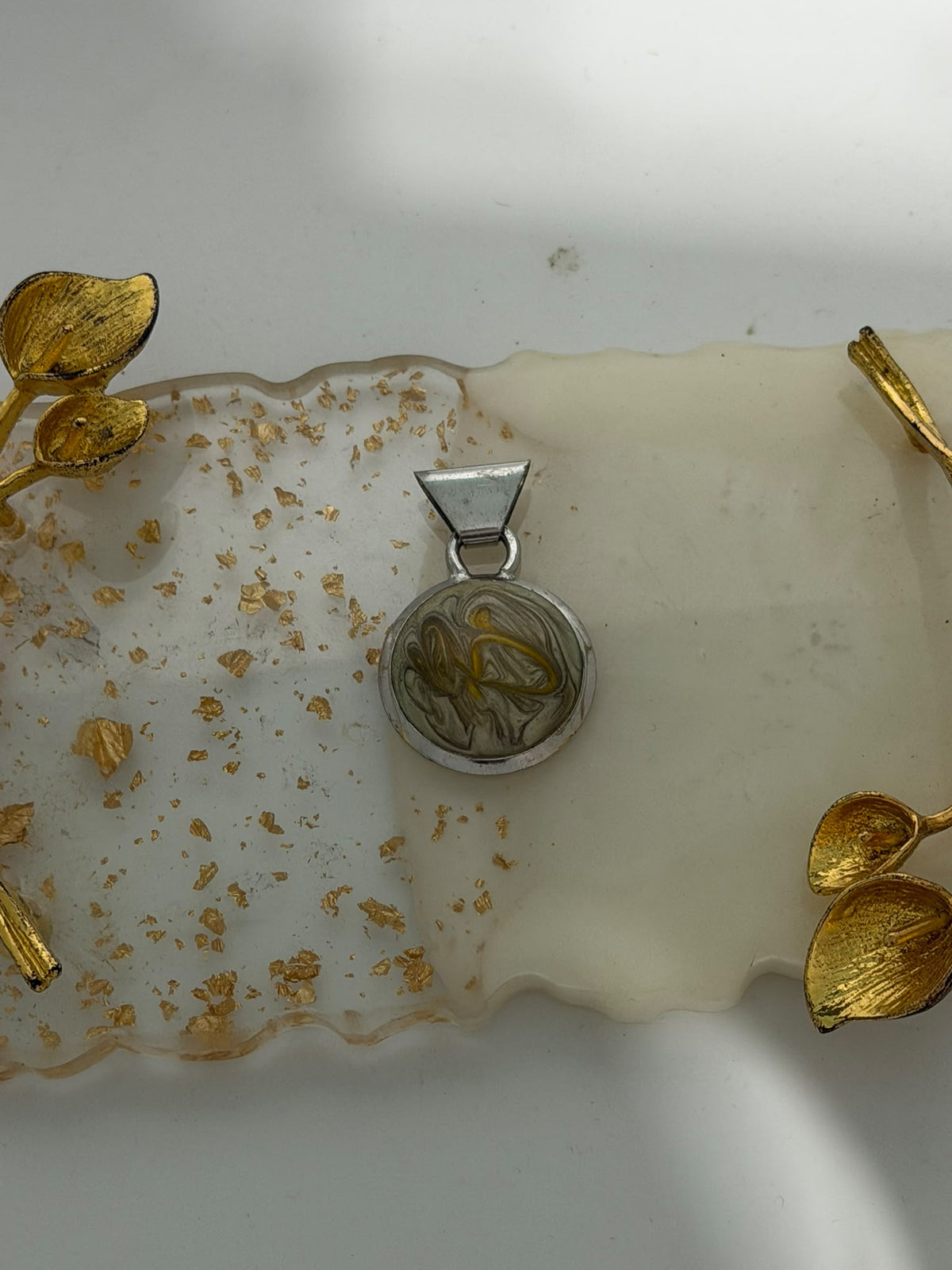 Collana con ciondolo smaltato giallo in argento 925 – Pezzo unico artigianale