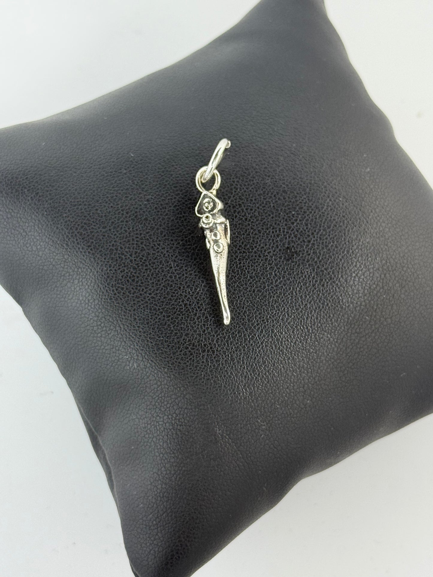 Ciondolo corno con monacello in argento 800