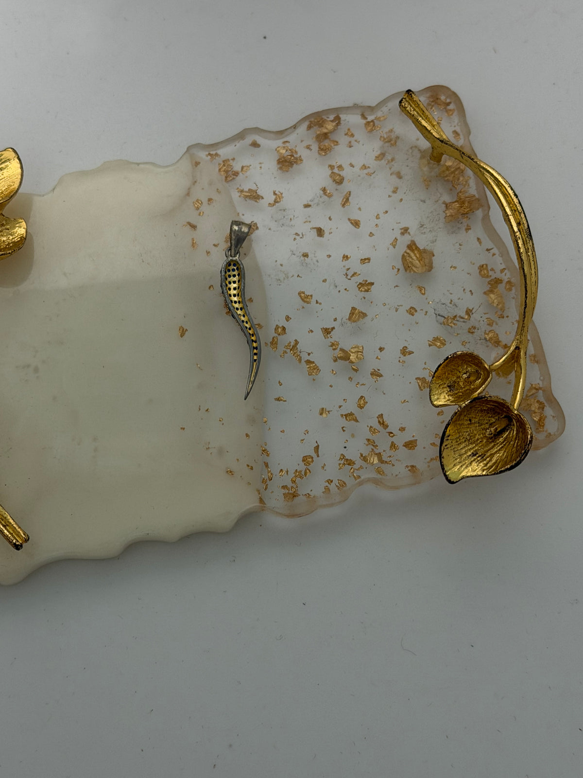 Collana in argento 925 con corno e zirconi blu