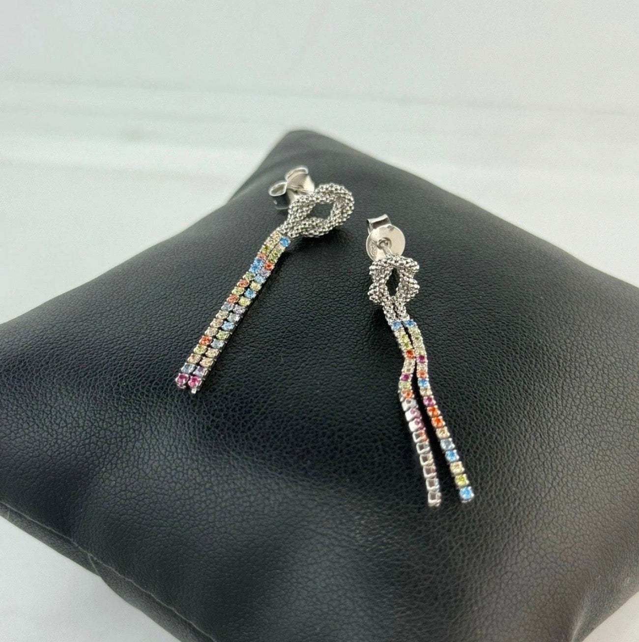 Orecchini nodo in argento 925