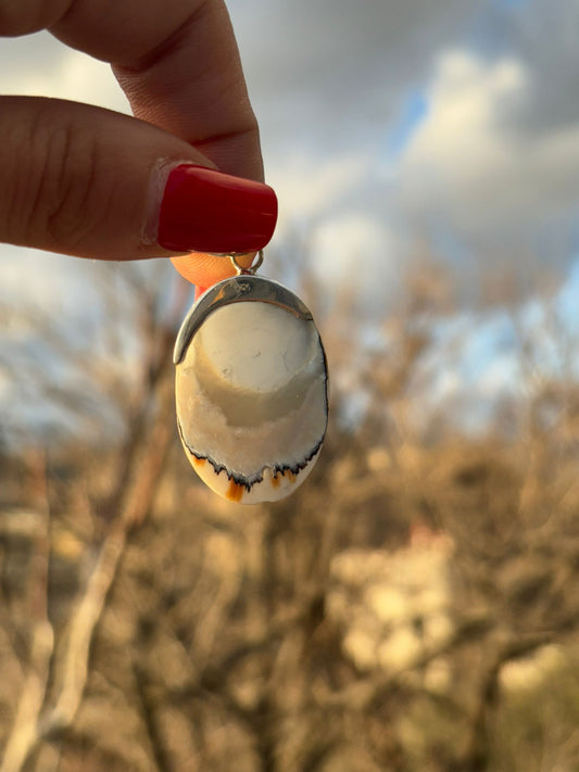 Collana ovale di madreperla