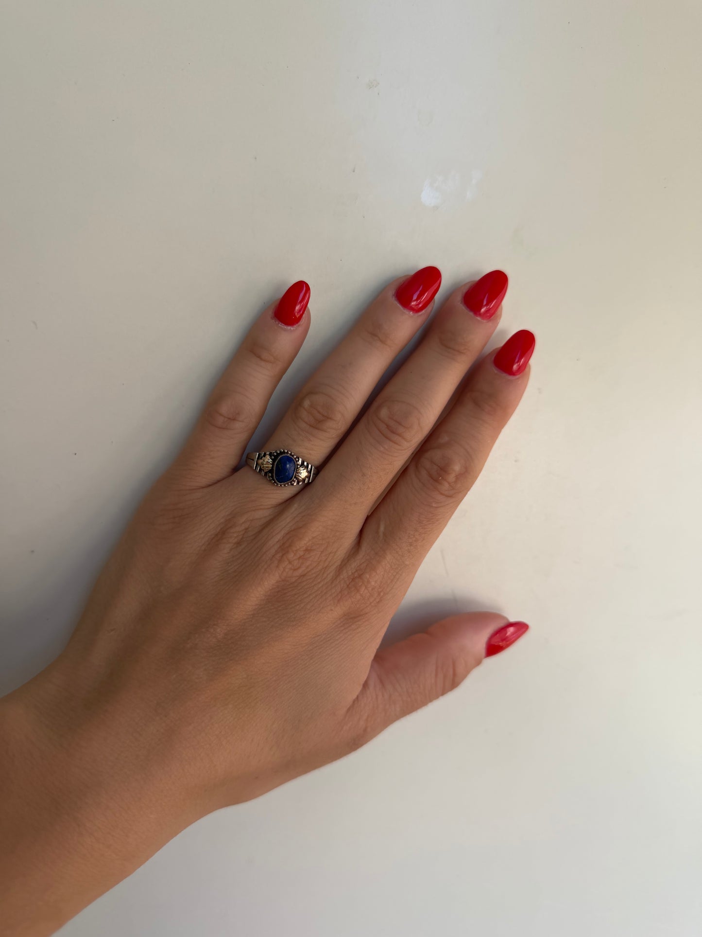 Anello in Argento 925 con Lapis Lazuli Blu e Lamina in Oro – Lusso Artigianale