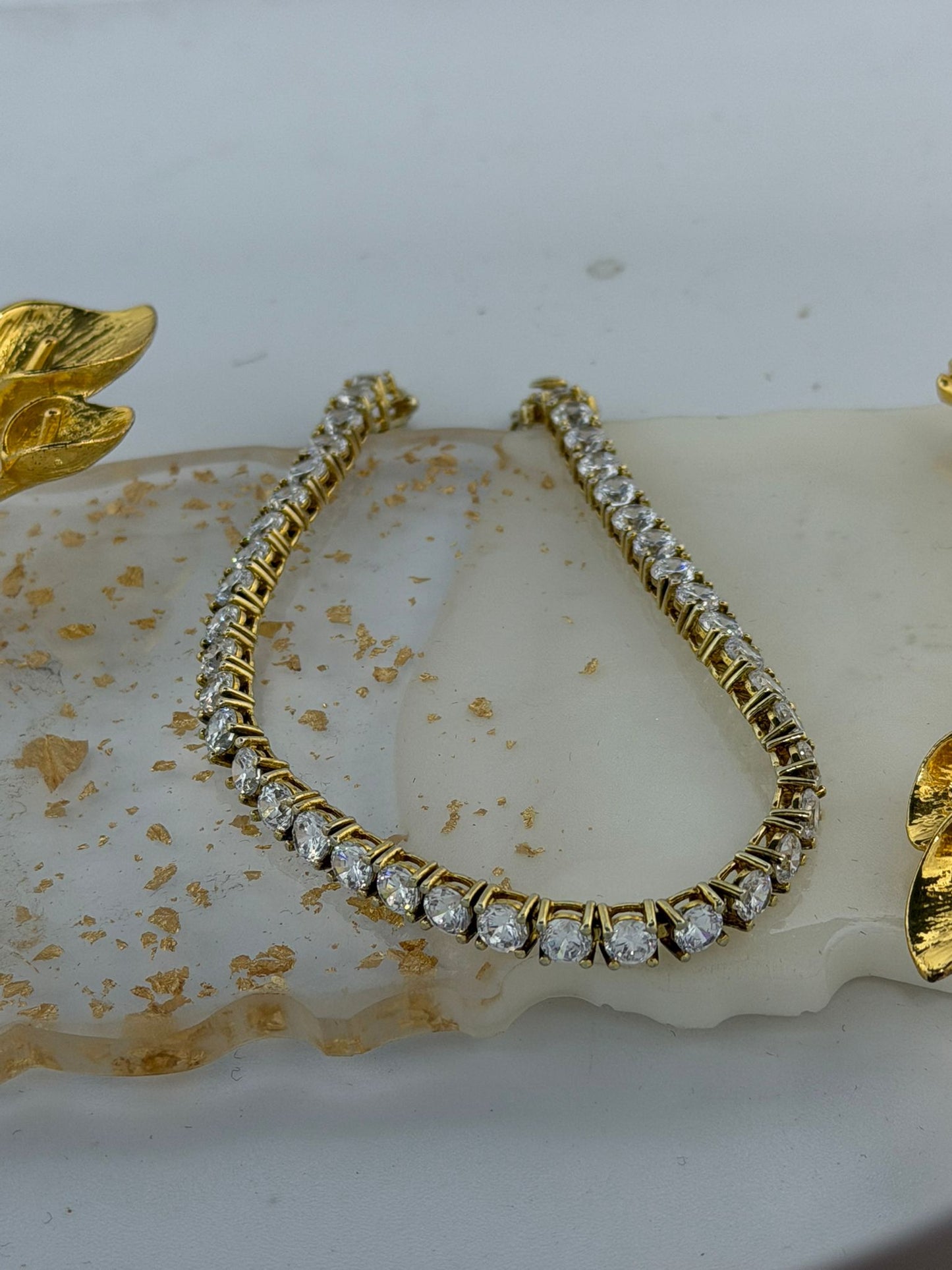 Bracciale Dorato con Pietre Bianche in Argento 925 – Pezzo Unico