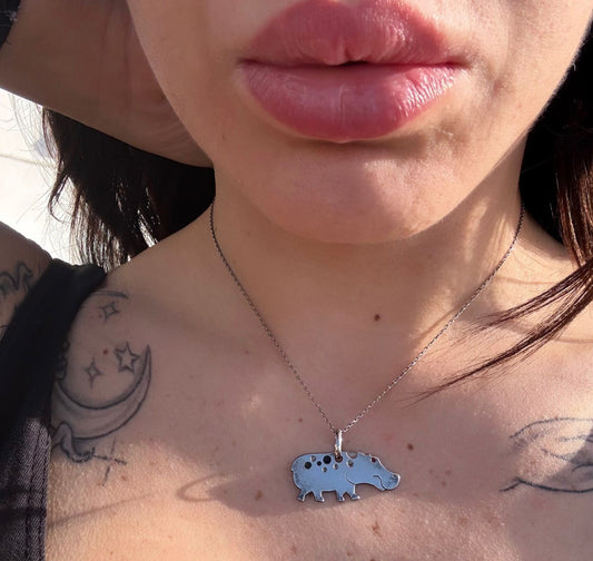 Ciondolo in argento 925 ippopotamo uno a erre