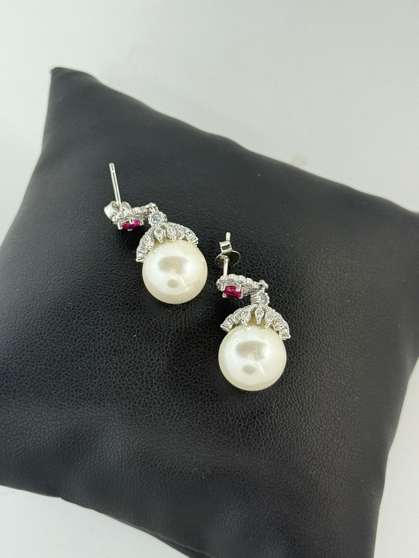 Orecchini perla in argento 925 e rubino