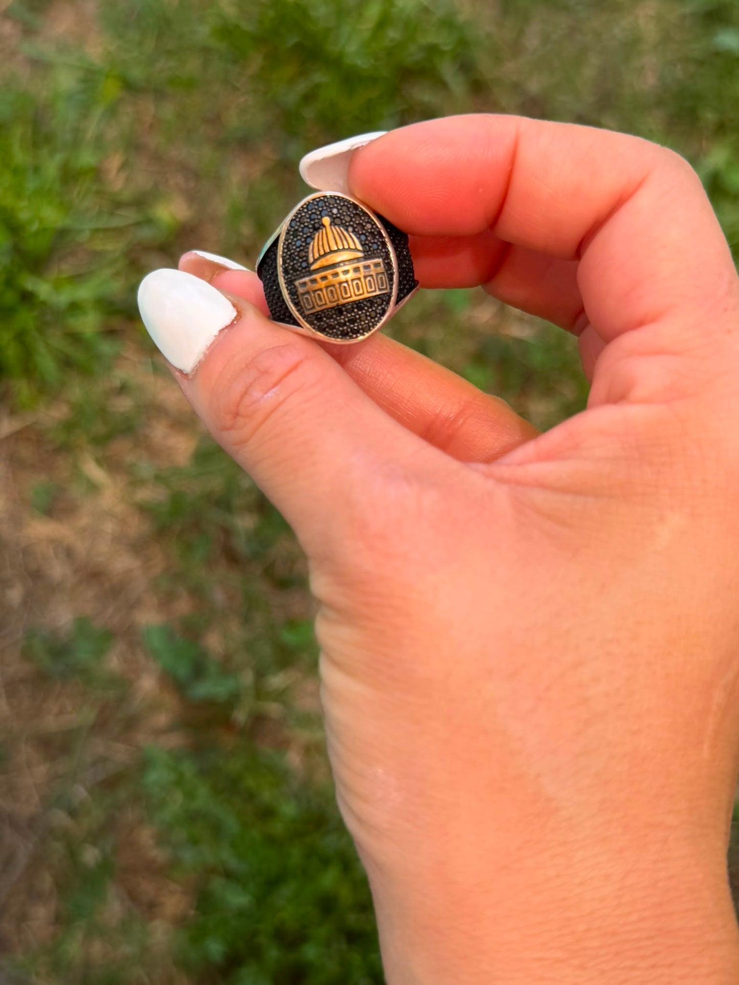 Anello in Argento 925 con Moschea di Al-Aqsa e Pietre Onice Nero Incastonate