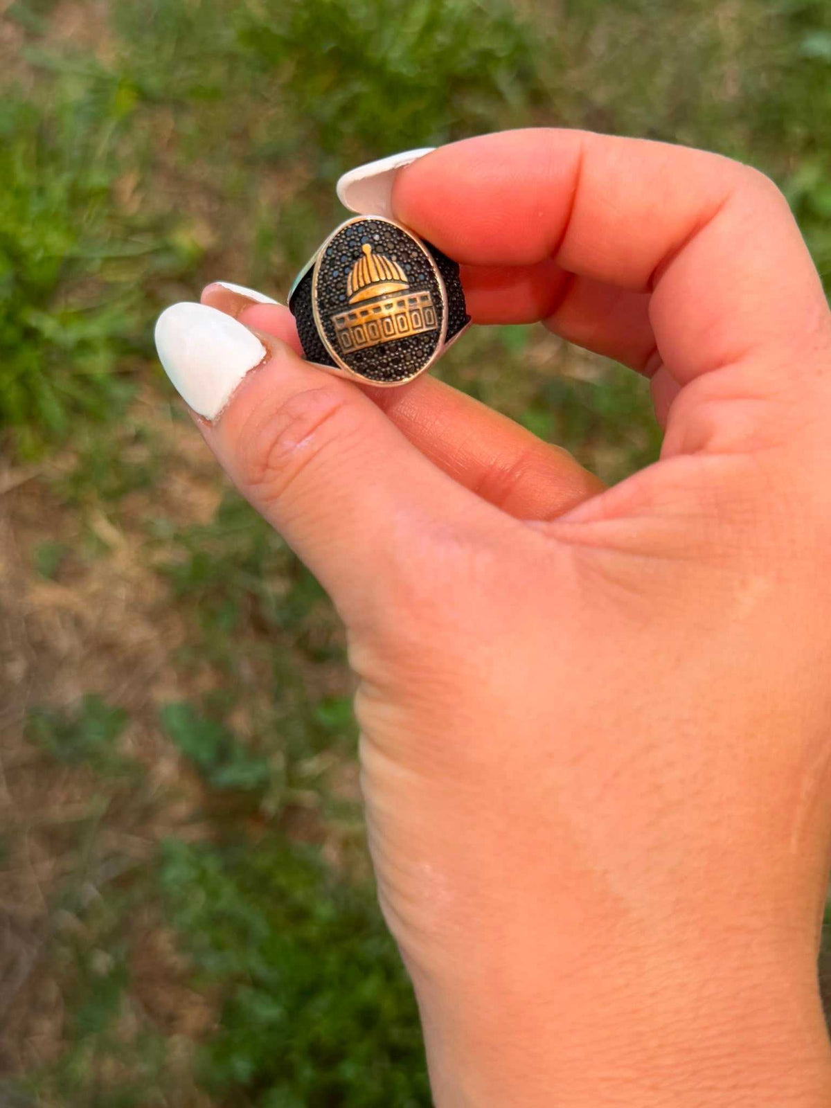 Anello in Argento 925 con Moschea di Al-Aqsa e Pietre Onice Nero Incastonate