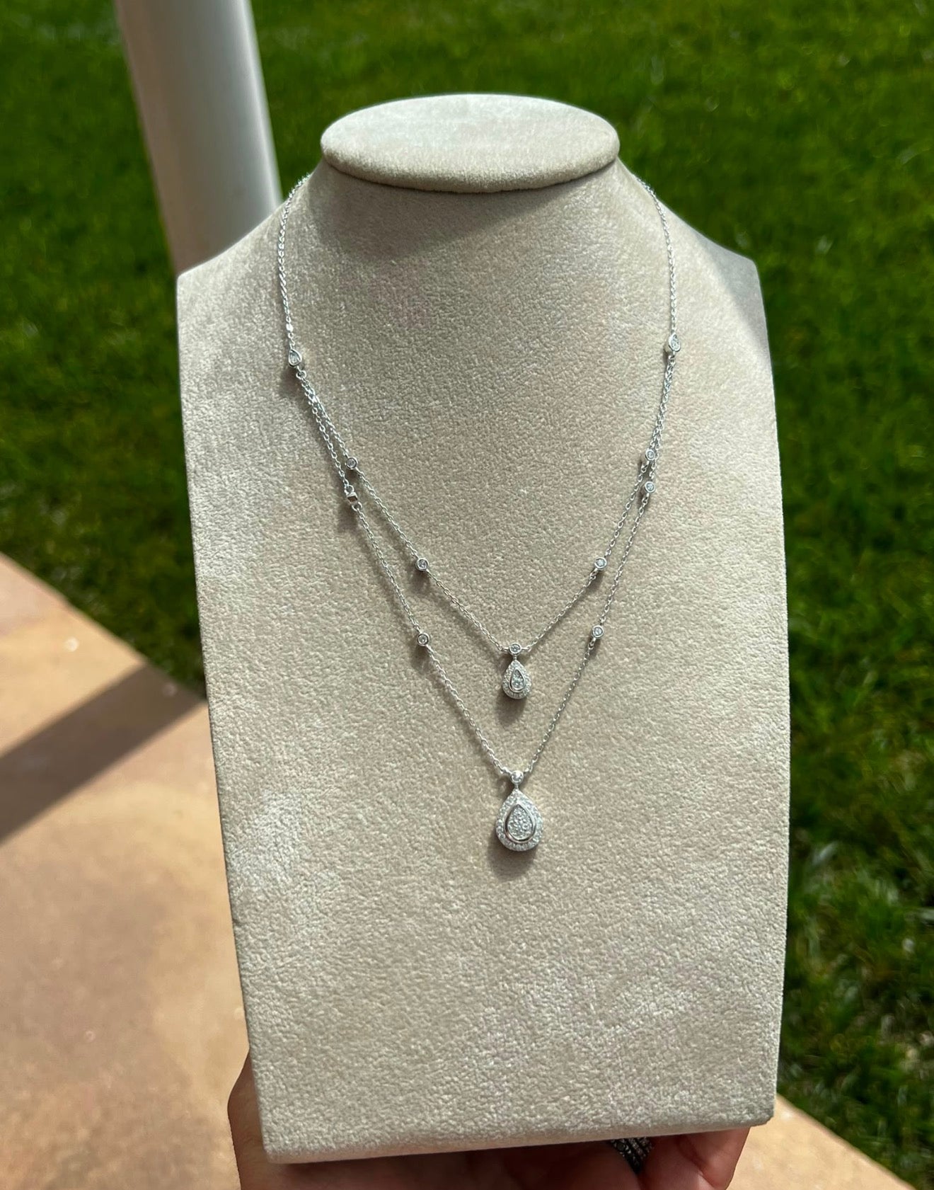 Collana doppia catena in argento 925 con pietre bianche incastonate