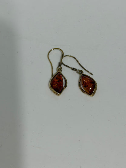 Orecchini Pendenti in Argento 925 con Pietra Ambra Naturale – Calore e Luce