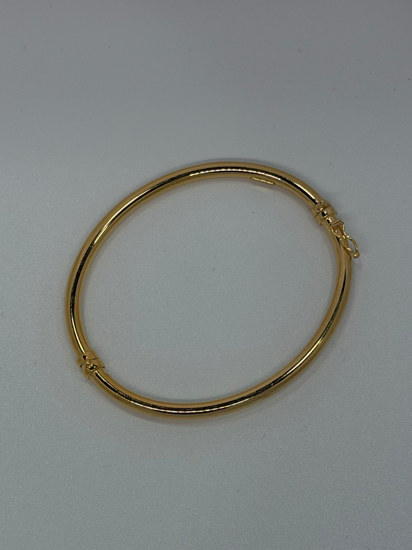 Bracciale tubolare in argento 925 bagnato nell’oro