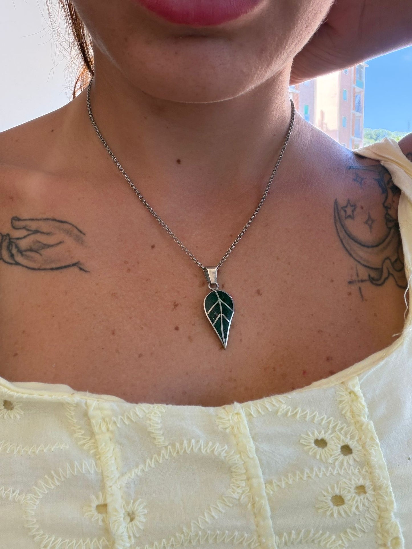 Collana in Argento 925 con Ciondolo Foglia di Pietra