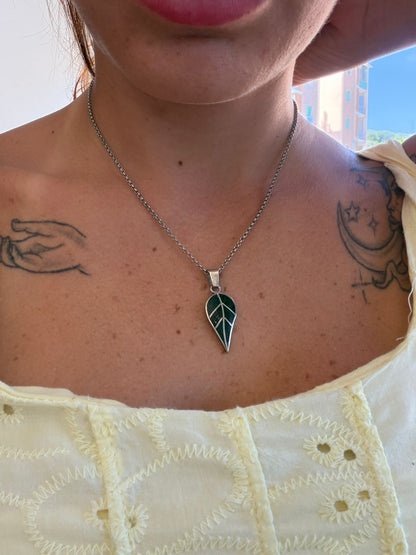 Collana in Argento 925 con Ciondolo Foglia di Pietra