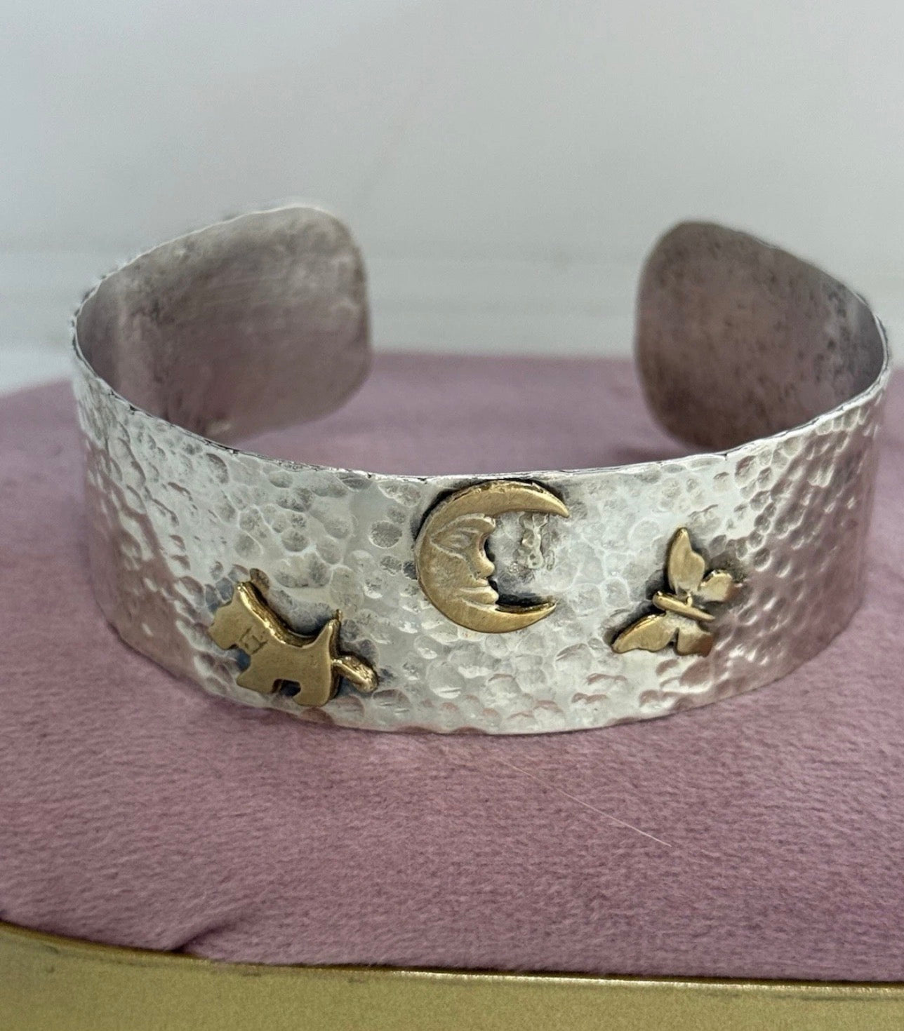 Bracciale Rigido in Argento 925 con Luna, Cane e Farfalla – Regolabile