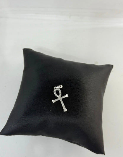 Collana Lunga in Argento 925 con Ciondolo Croce Ank e Zirconi Bianchi