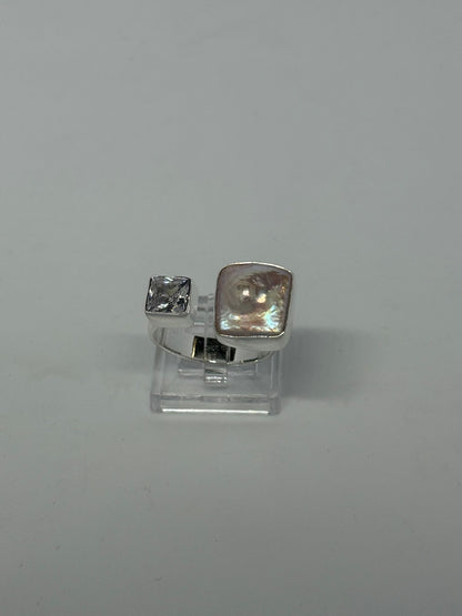 Anello in argento 925 perla e cristallo di rocca