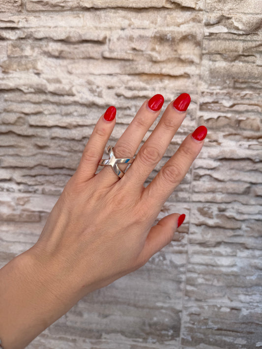 Anello incrociato in argento 925