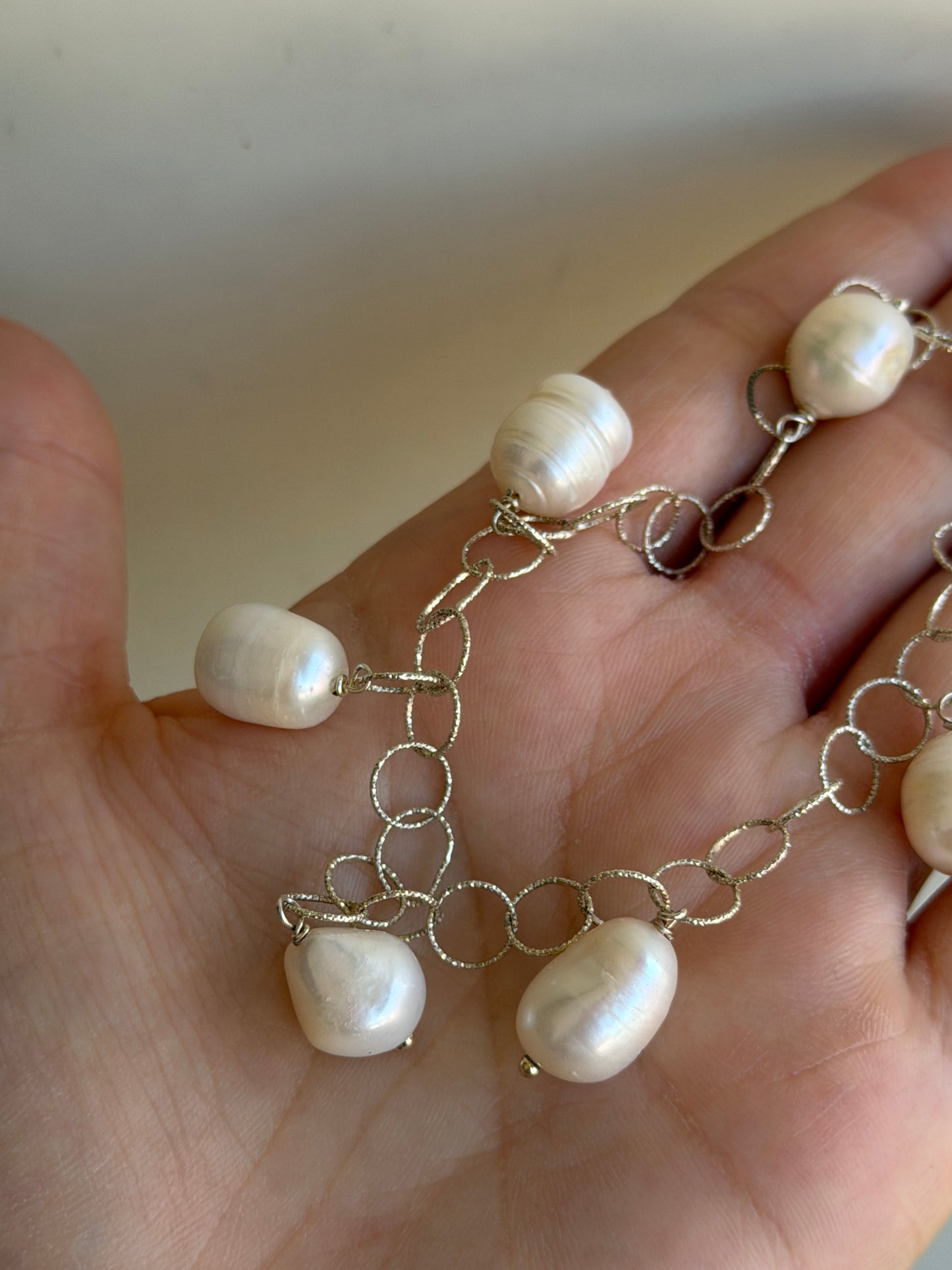 Bracciale in Argento 925 con Perla Scaramazza Bianca – Gioiello Artigianale