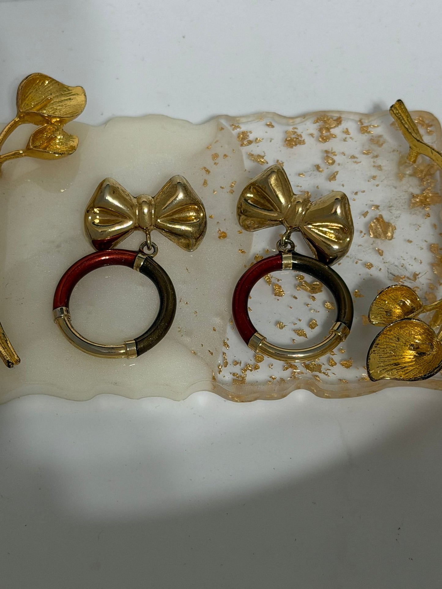 Orecchini in Argento 925 Dorato a Cerchi Pendenti Smaltati con Fiocco al Lobo