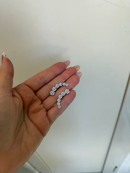 Orecchini Fiori in Argento 925 al Lobo Scalati – Design Floreale