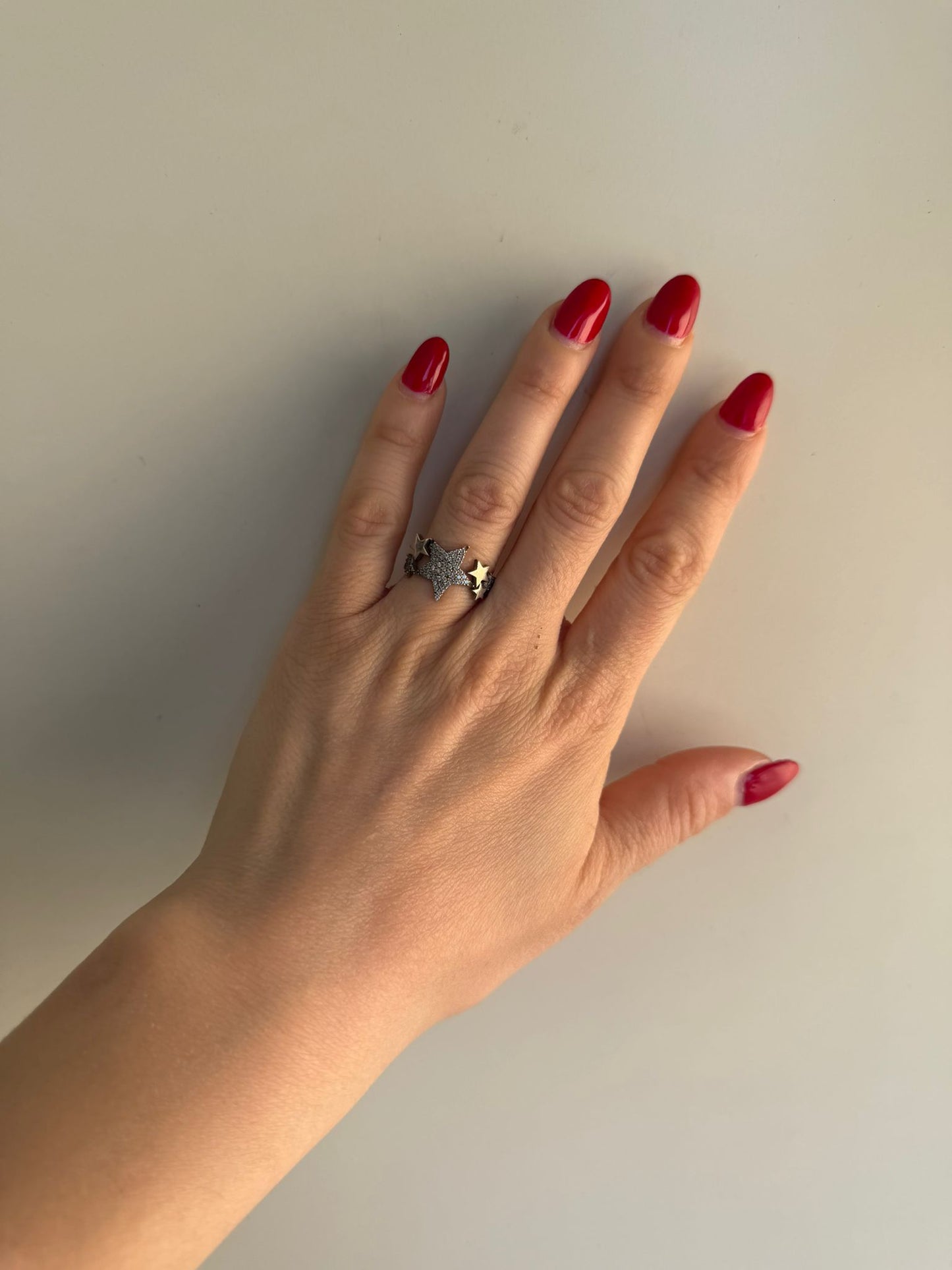 Anello Fascia Stelle con Zirconi Bianchi in Argento 925 | Gioiello Celestiale