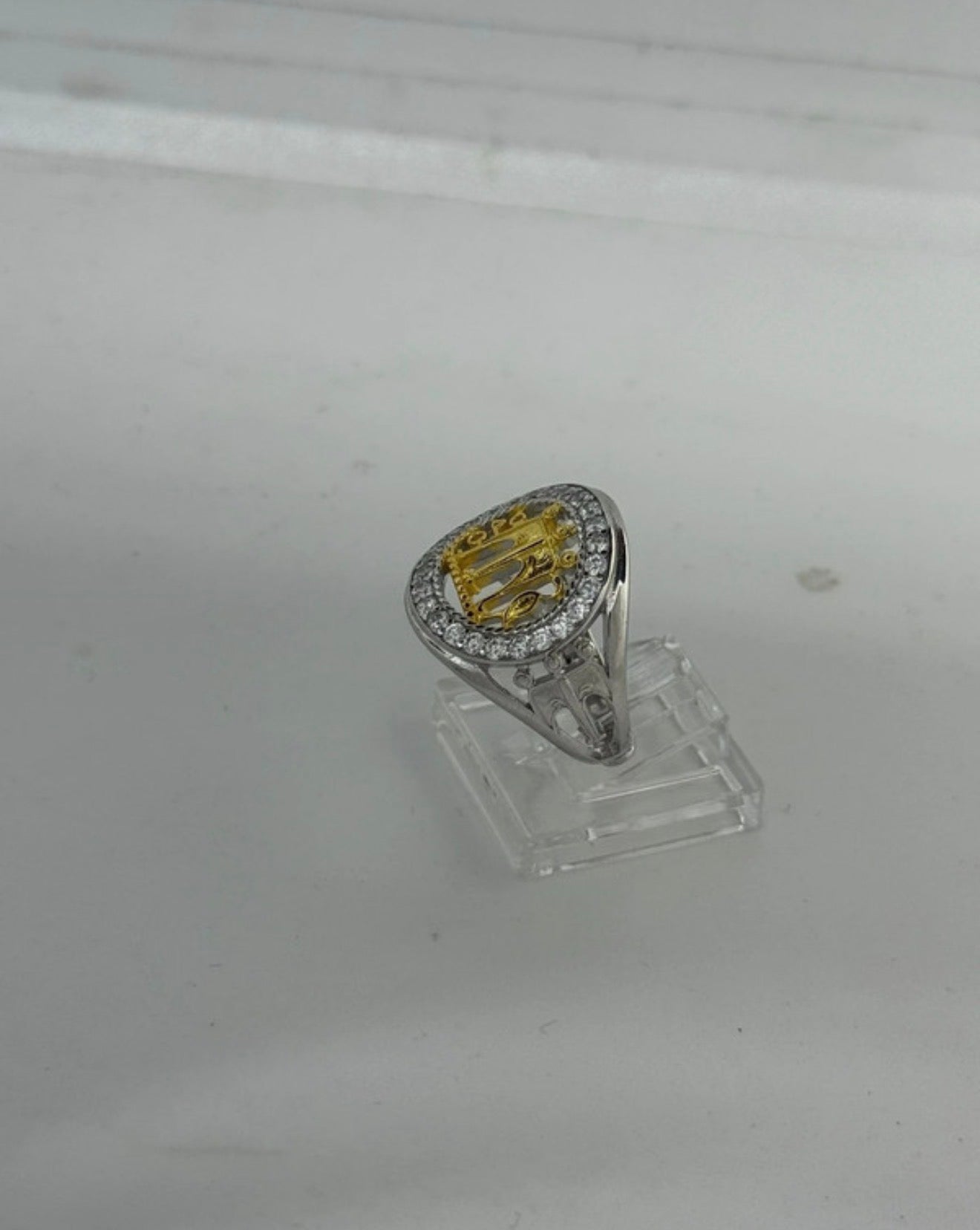 Anello Cattedrale in Argento 925 con Pavone Dorato e Pietre Bianche – Regolabile