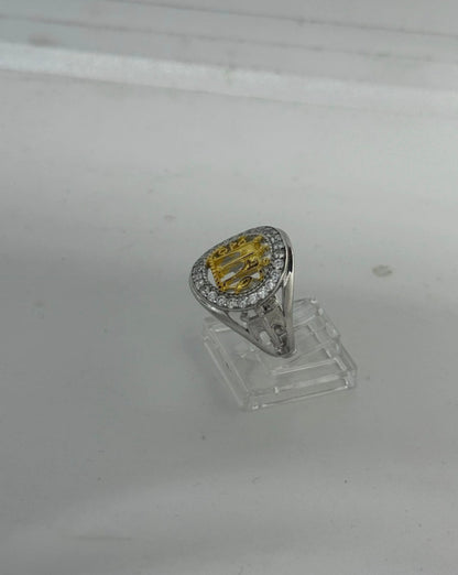 Anello Cattedrale in Argento 925 con Pavone Dorato e Pietre Bianche – Regolabile