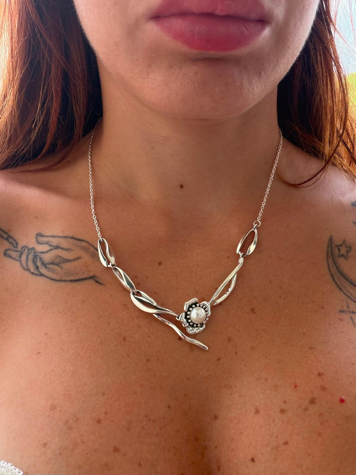 Collana in Argento 925 con Perla Bianca e Fiore