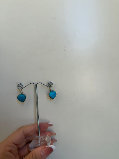 Orecchini a Goccia in Argento 925 con Turchese Sfaccettato – Chiusura Monachella