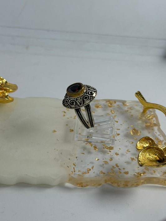 Anello in argento 925 e bronzo con granato rosso – Pezzo Unico