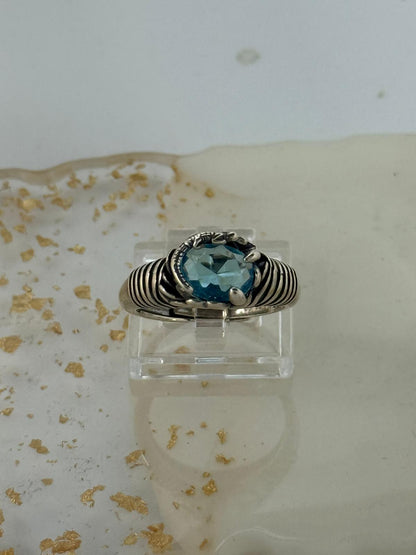 Anello in Argento 925 con Acquamarina – Texture Coccodrillo