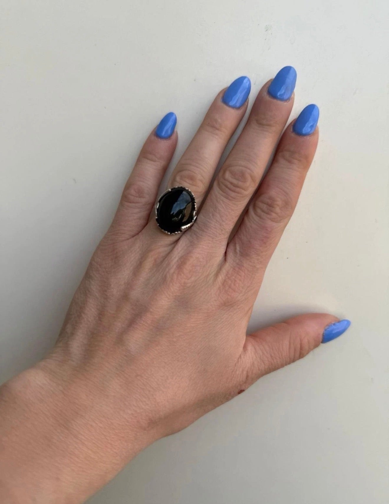 Anello in Argento 925 con Pietra Onice Nero Ovale – Misura 20