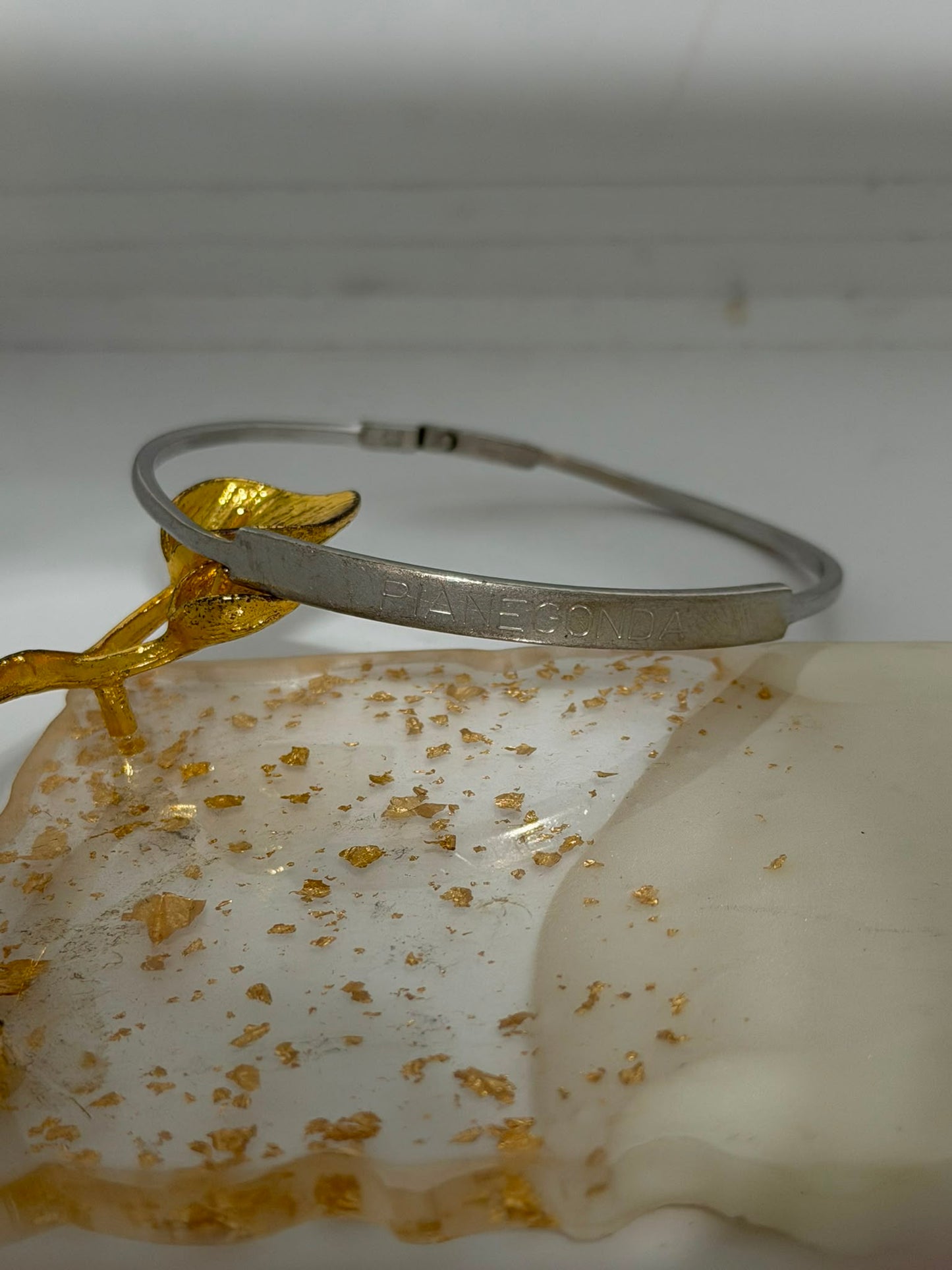 Bracciale Rigido con Targhetta in Argento 925 Pianegonda – Pezzo Unico