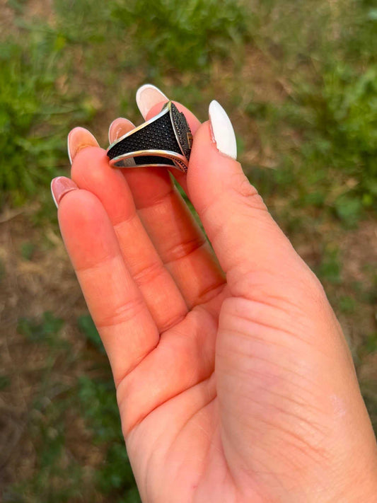 Anello in Argento 925 con Moschea di Al-Aqsa e Pietre Onice Nero Incastonate