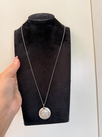 Collana con ciondolo Medusa in argento 925 – Gioiello artigianale anni '40