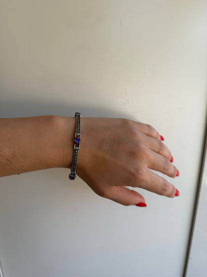 Bracciale in argento 925 semirigido con marcasiti e cuori di ametista viola