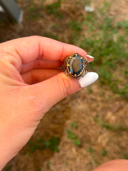 Anello Esagonale in Argento 925 con Onice Nero Sfaccettato e Serpente Laterale