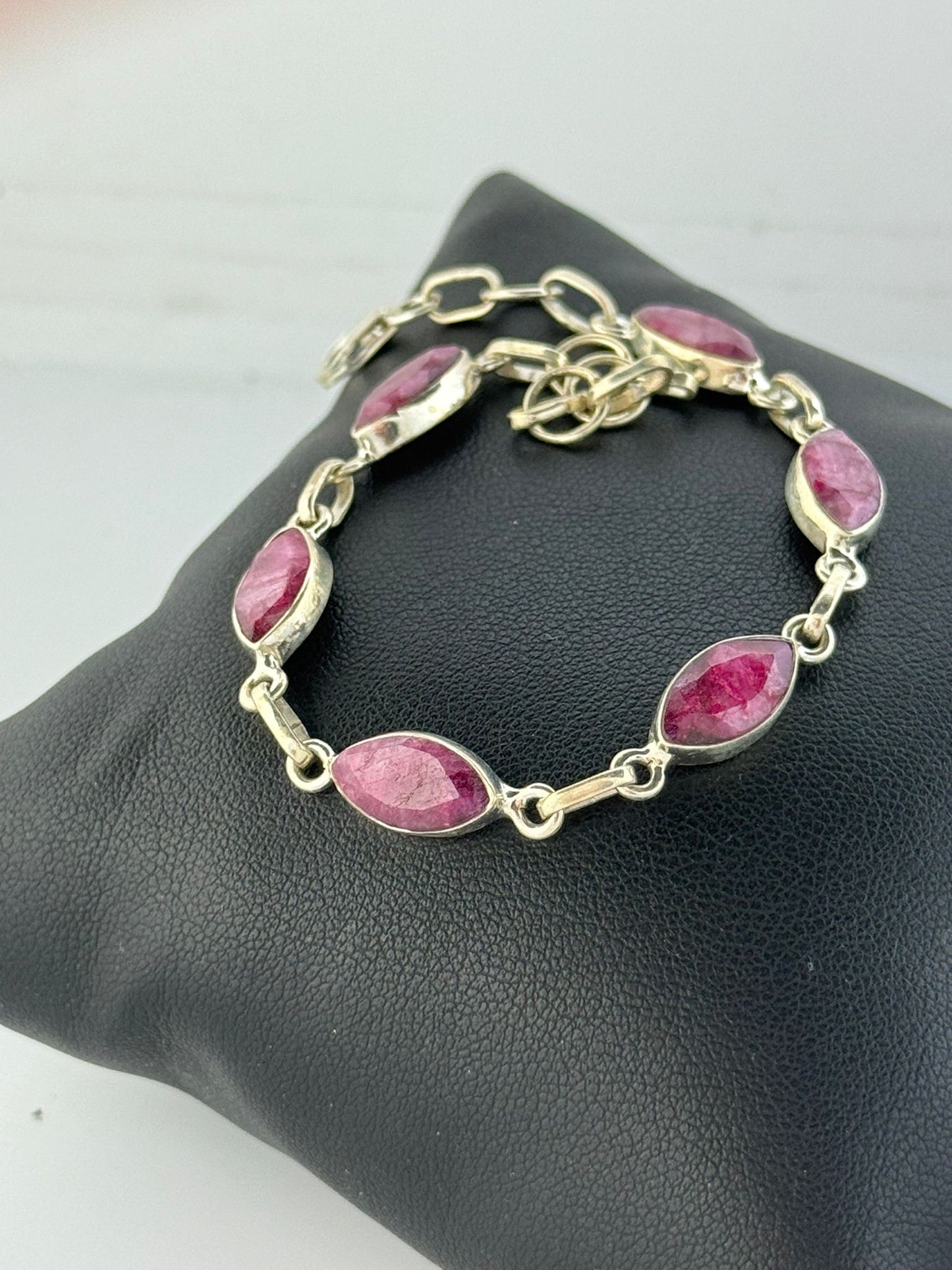 Bracciale in argento 925 radice di rubino fuxia
