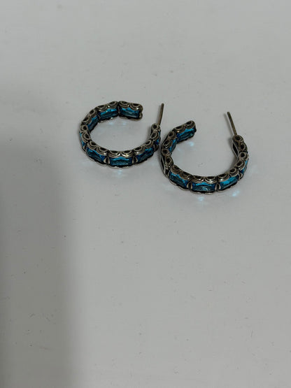 Orecchini a Cerchio in Argento 925 con Pietre Topazio Azzurro