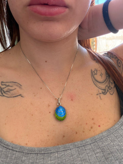 Collana in Argento 925 con Ciondolo Cozza Smaltata Azzurra e Verde – Gioiello Mare