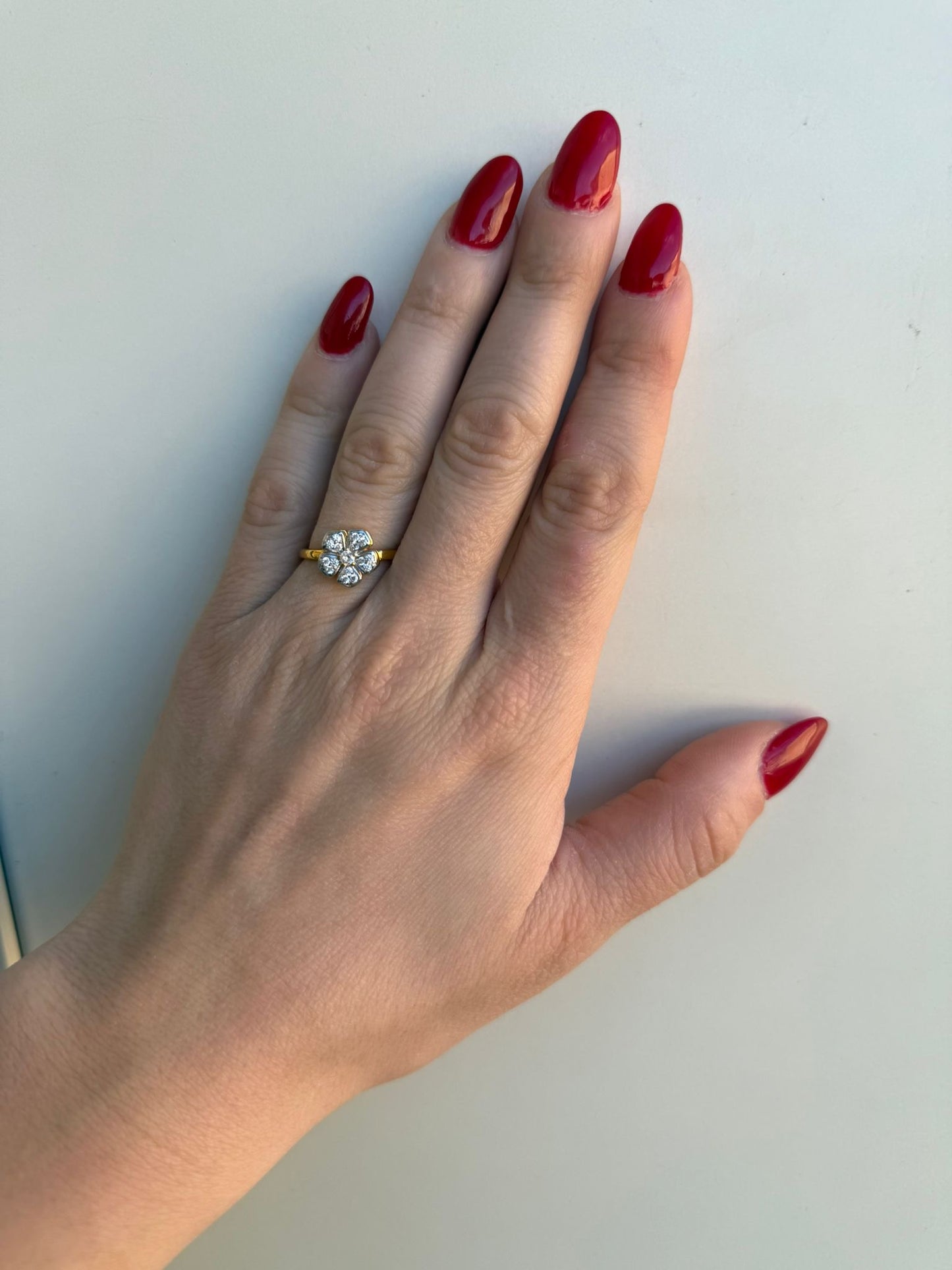 Anello Fiore Girevole Argento 925 Oro con Pietre Bianche | Regolabile | Pezzo Unico