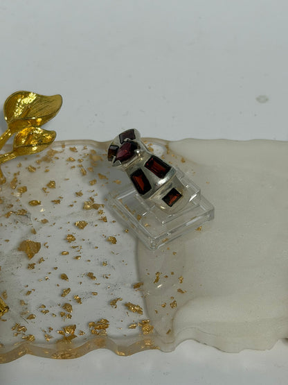 Anello in argento 925 con granato rosso piropo