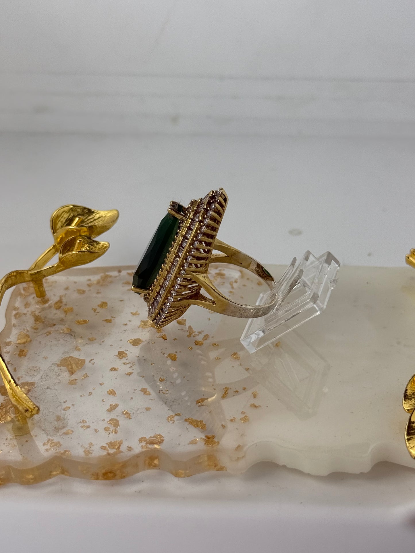 Anello in argento 925 e bronzo con smeraldo verde – Pezzo Unico