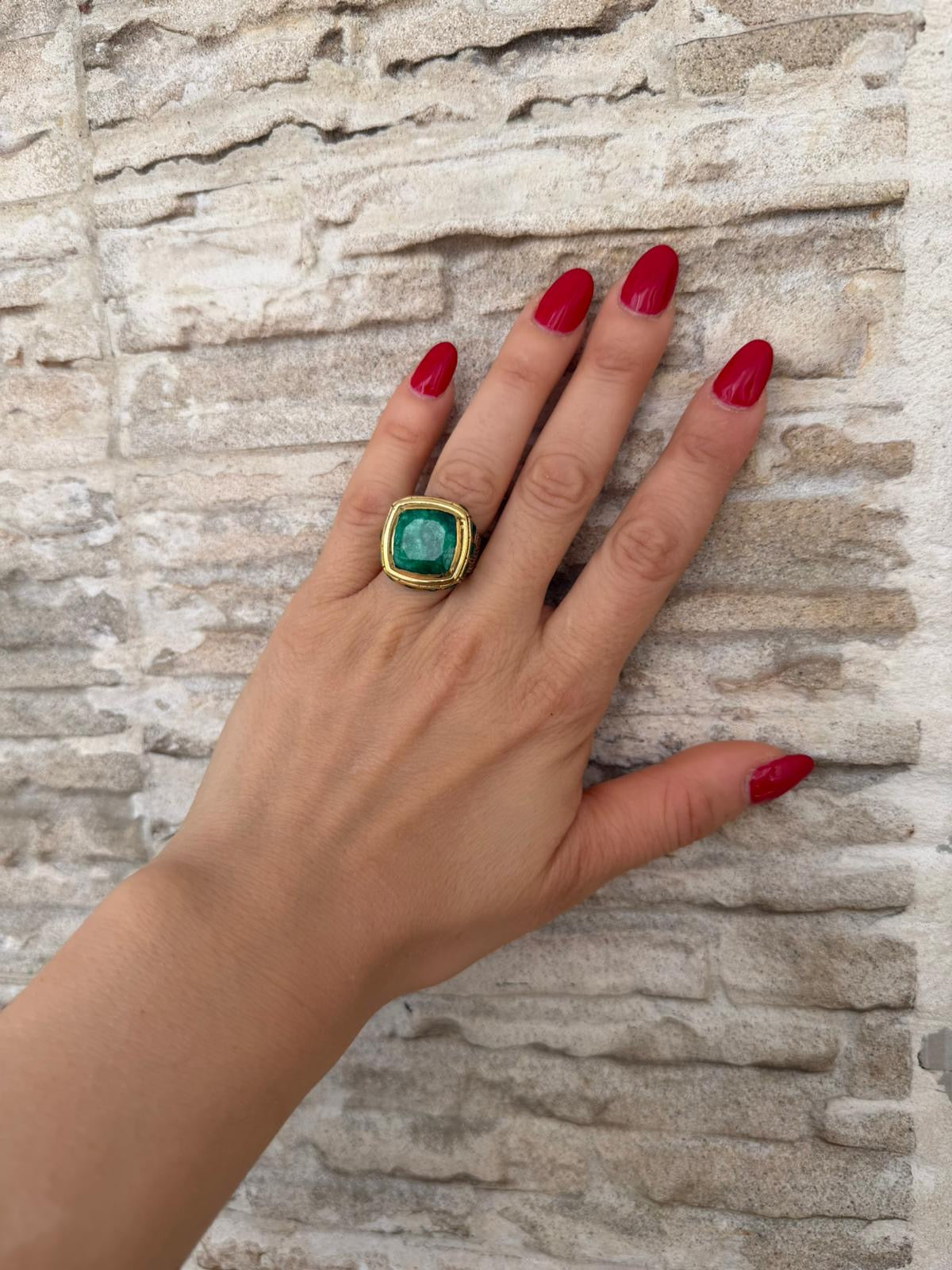 Anello in argento 925 con smeraldo verde – Pezzo Unico Artigianale