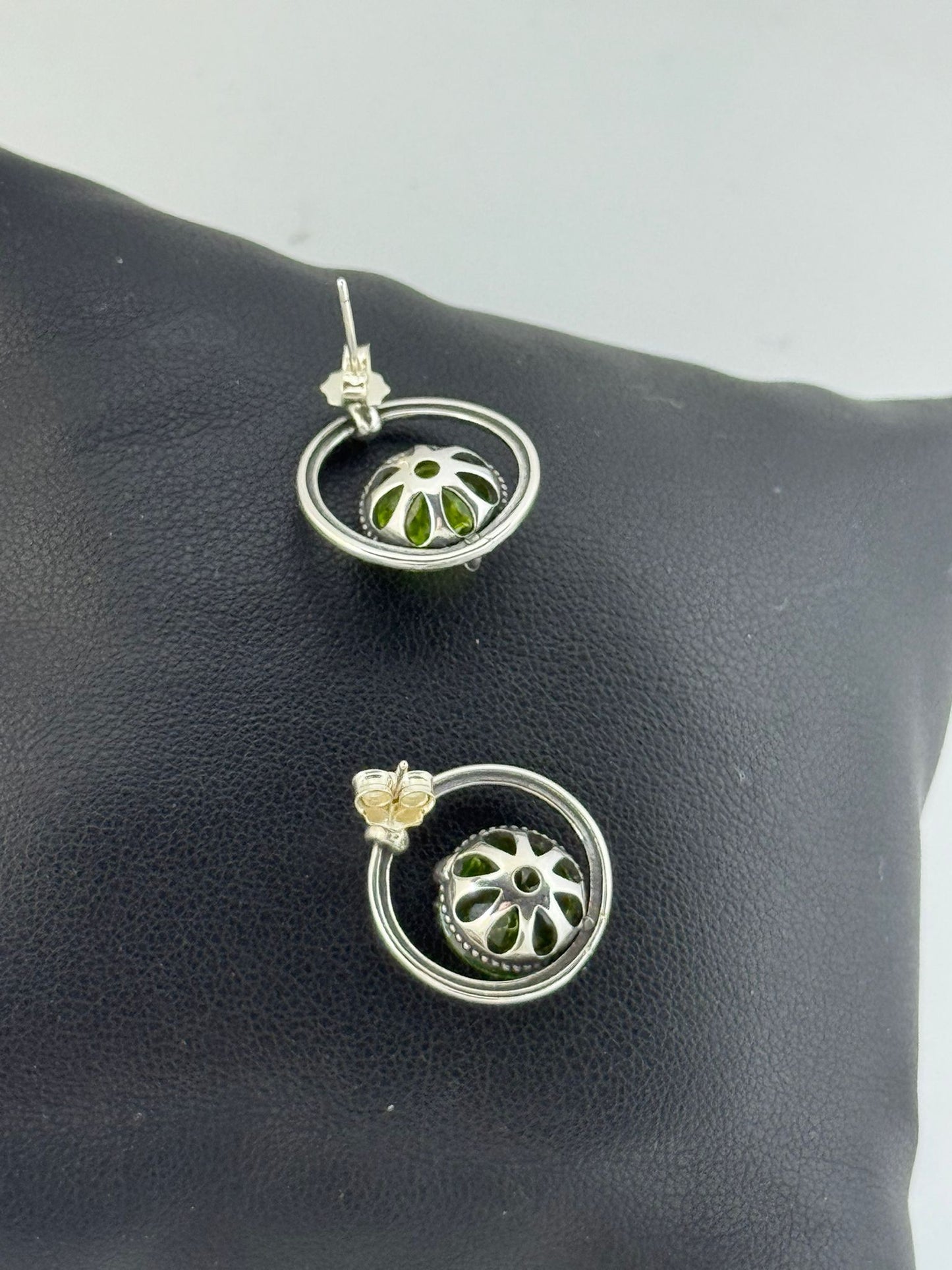 Orecchini in argento 925 serpentino verde e maschera