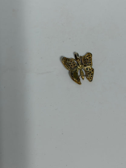 Collana in argento  con farfalla dorata con zirconi bianchi