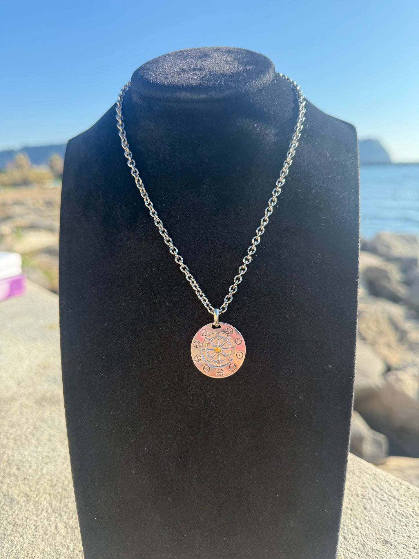 Collana timone